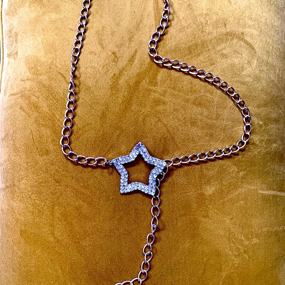 👛Sparkling Star Chain Belt/Necklace. All $5 items must be bundled, or add $1